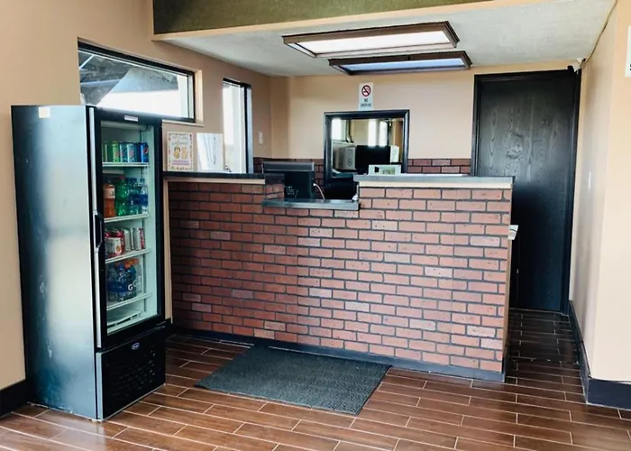 Economy Inn Of Holland