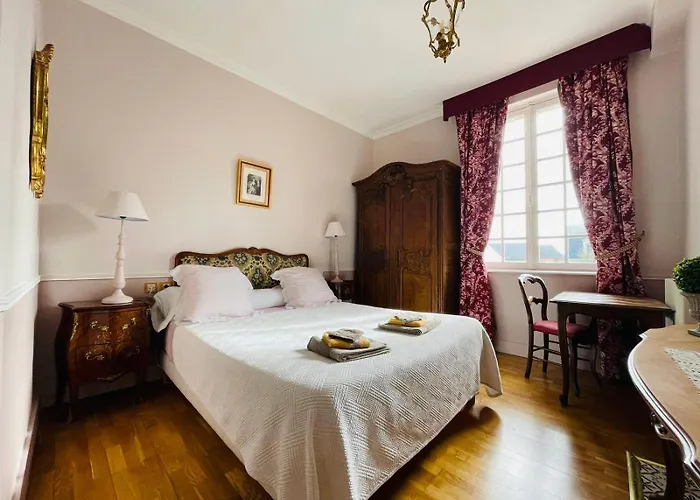 Domaine De L'Orangerie Du Chateau De Motteville Chambres D'Hotes