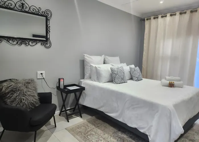Clear Corner Suites