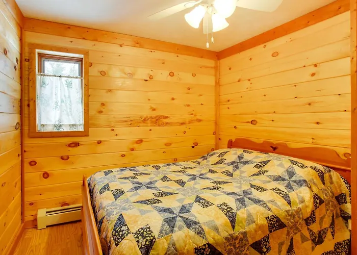 Cozy Interlochen Cabin W/ Dock: 1 Mi To Bass Lake