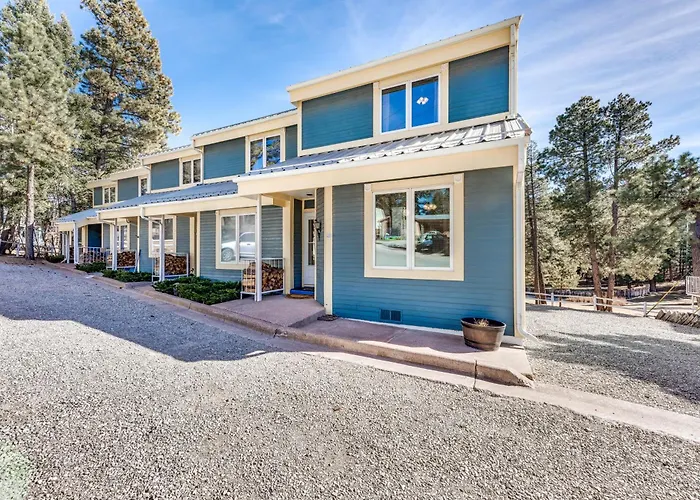 Bright Townhome - 1 Mile To Downtown Cloudcroft