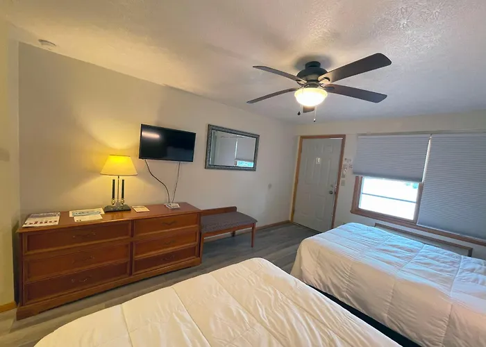 Plantation Motel