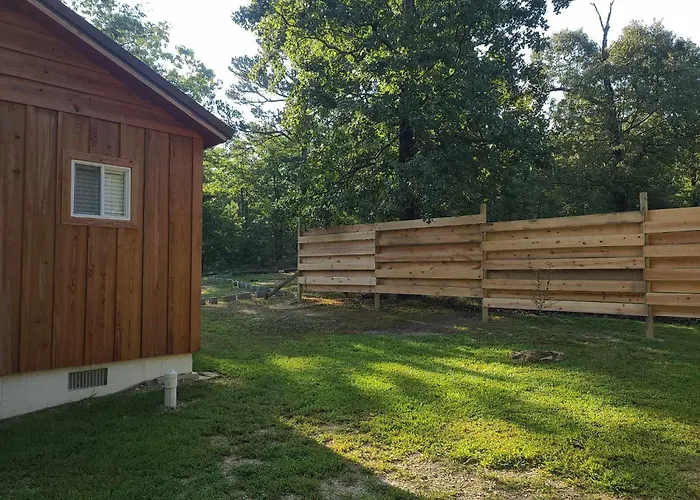 Halfmoon Hideaway-Cozy 2 Bdr Cabin Mena Ar