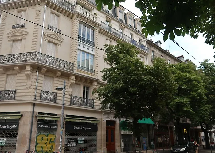 Tres Elegant Duplex, Proche Gare