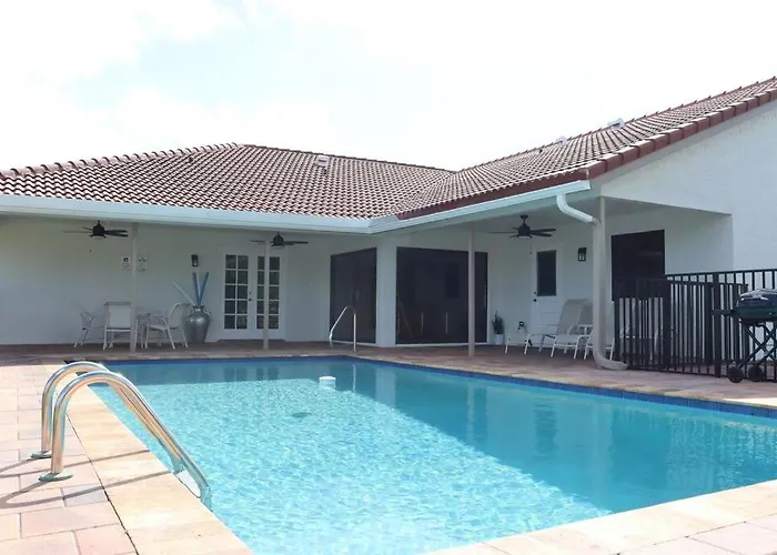 4/3.5 House With Pool- Boynton Beach, Fl.