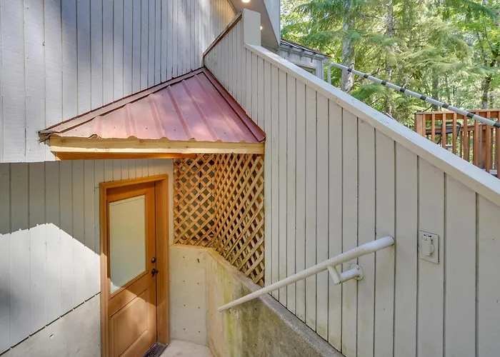 River Views, Private Hot Springs Tub, Forest, Deck