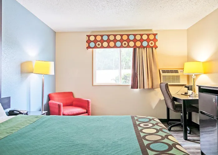 Super 8 By Wyndham Augusta Ft Eisenhower Area