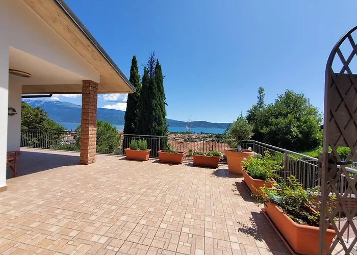 Garda Sunshine - Lake View, Portico And Terrace Solarium