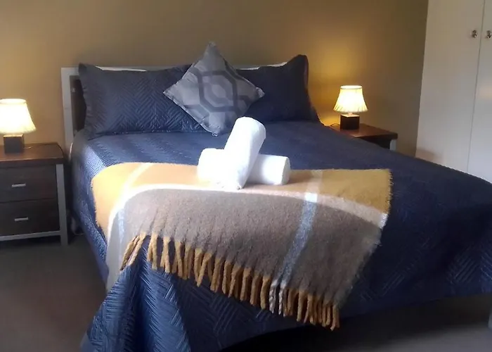Cedar Lodge Motel