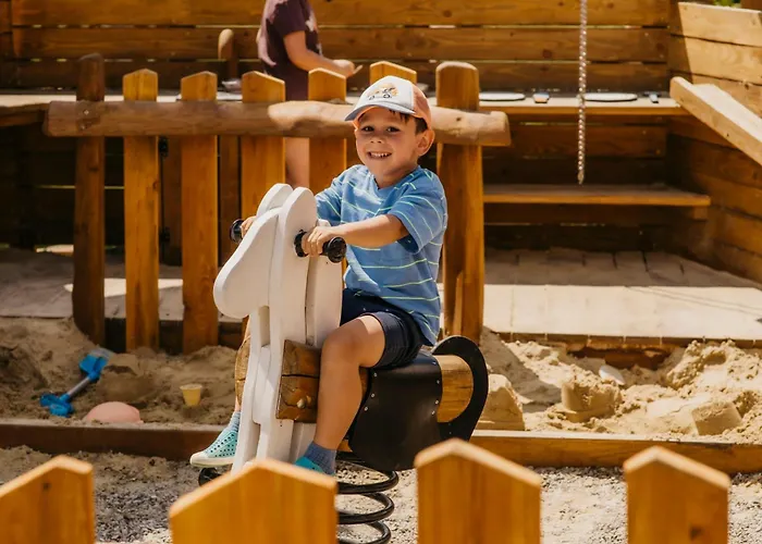 W Dolinie Tylicza Spa & Wellness -Gabinet Masazu, Saunarium-Plac Zabaw, Rowery Elektryczne, Animacje Dla Dzieci