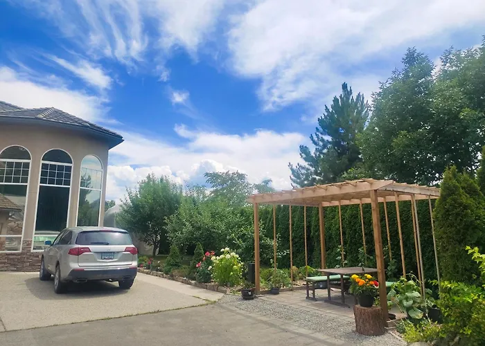Green Leaf Home Stay
