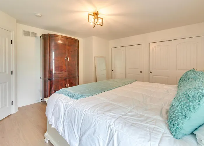 Prime Peoria Retreat W/ Deck & Fireplace!