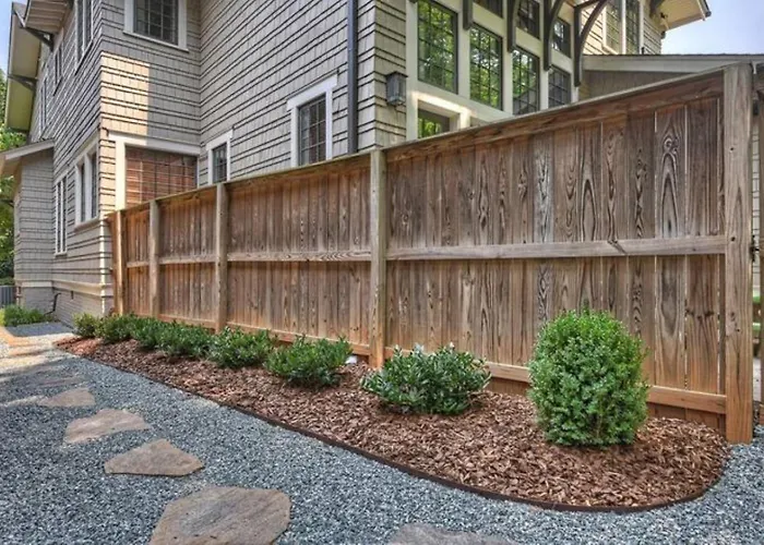 The Home Collection Clt: Lamar Avenue