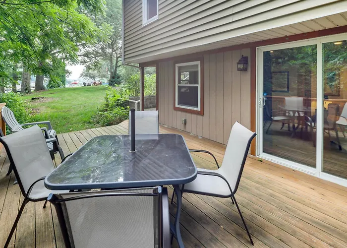 Waterfront Monticello Home W/ Fire Pit & Deck!