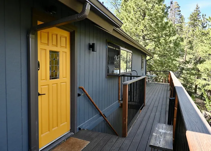 Nightcap Lodge - Hot Tub, Fireplace, Deck, Barbecue