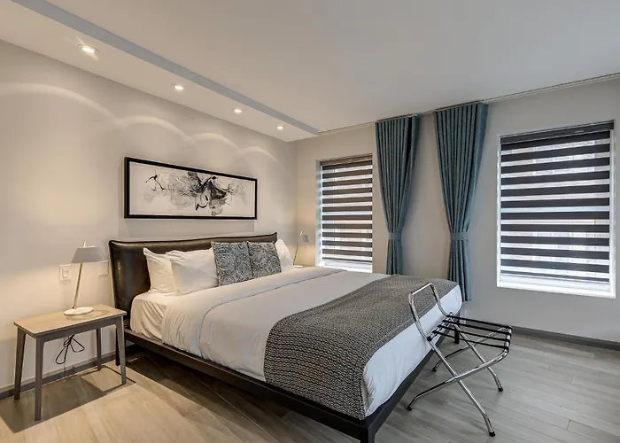 77 St-Vallier Apparts Hotel