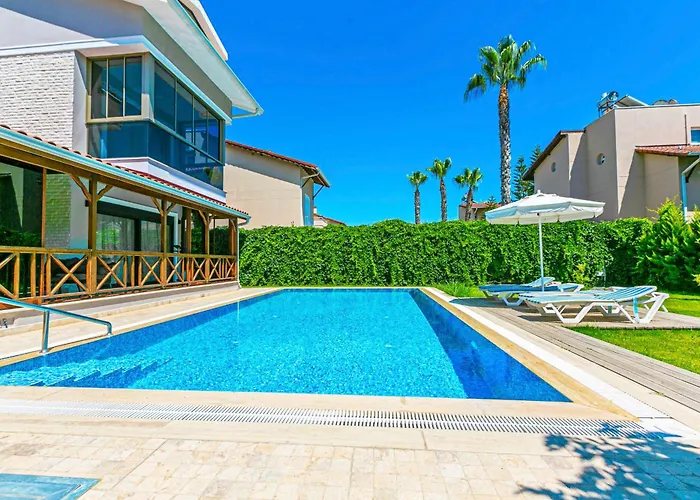 Paradise Town Villa Estella