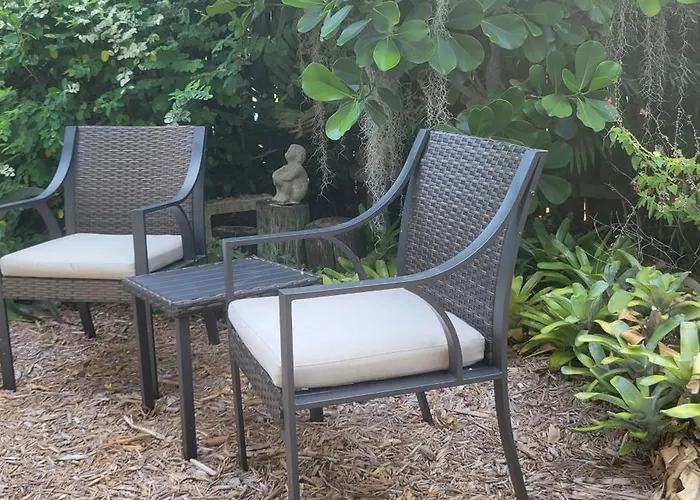 The Butterfly Cottage - Certified Butterfly Sanctuary - Ocean View Hot Tub - Authentic Keys Charm