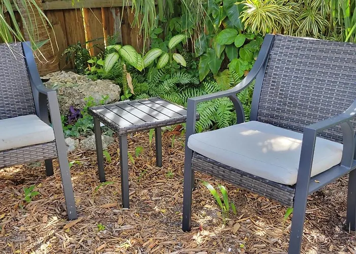 The Butterfly Cottage - Certified Butterfly Sanctuary - Ocean View Hot Tub - Authentic Keys Charm