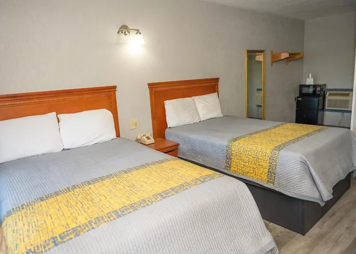 Riverside Inn And Suites