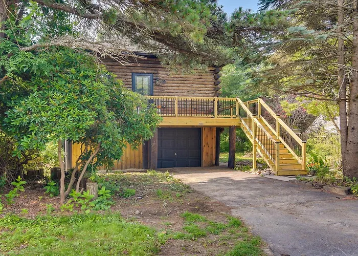 Fairhaven Harbor-Front Gem - Steps From The Water!
