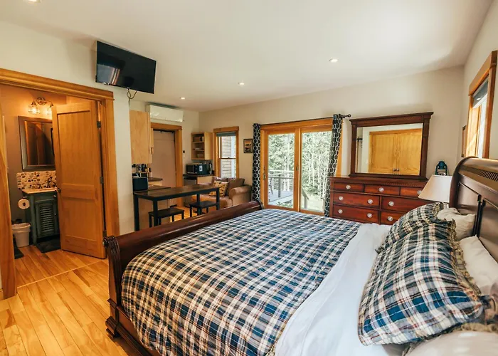 Waterfront Private Apartment, 5 Minutes From Llbean!