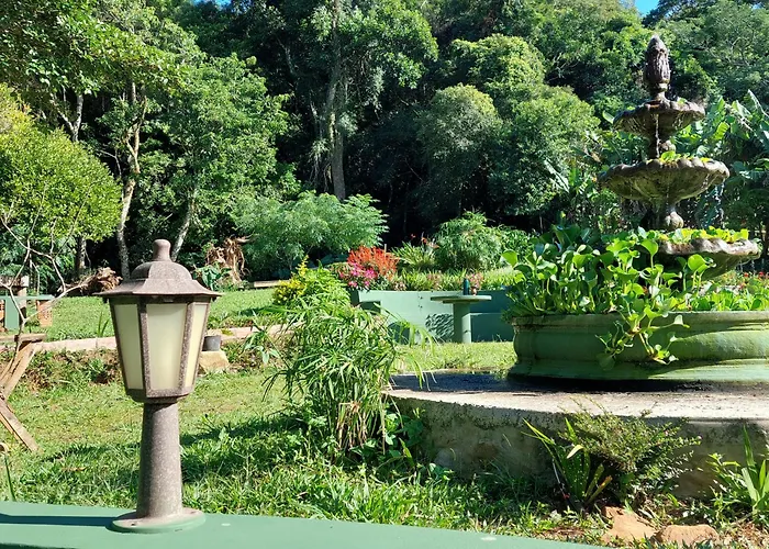 Recanto da Paz - Aos pés do Morro da Borússia