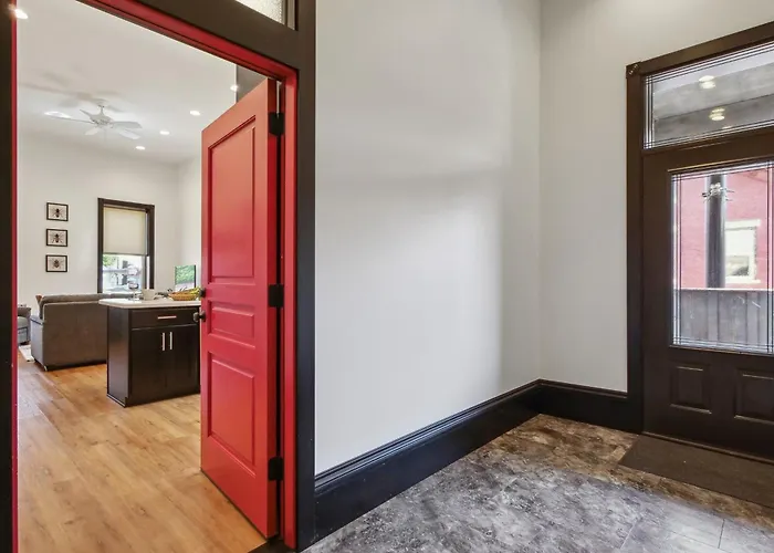 Sleek Millersburg Apartment In Downtown!