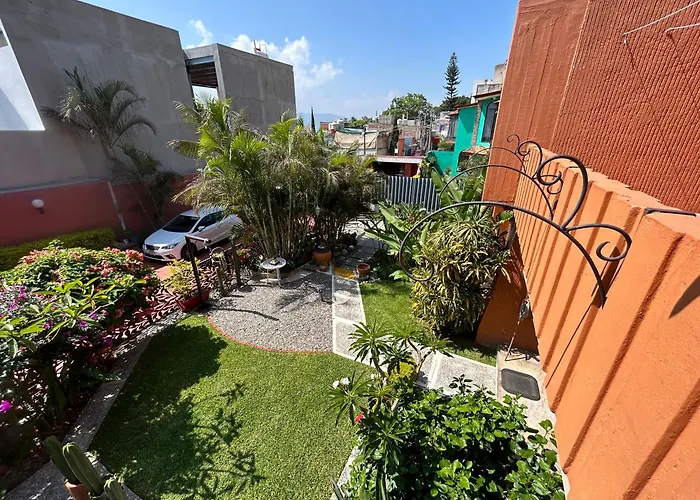 Casa De Las Palmas Guest House