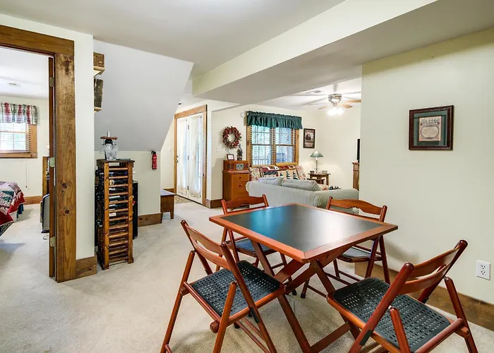 Lake Cumberland Resort Cabin In Gated Community!