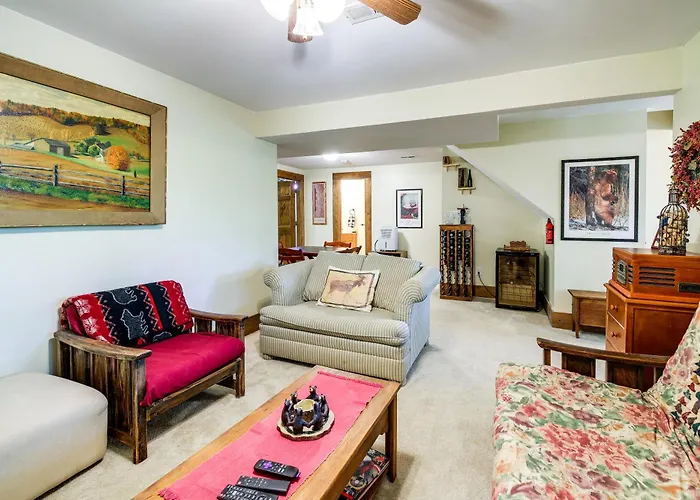 Lake Cumberland Resort Cabin In Gated Community!