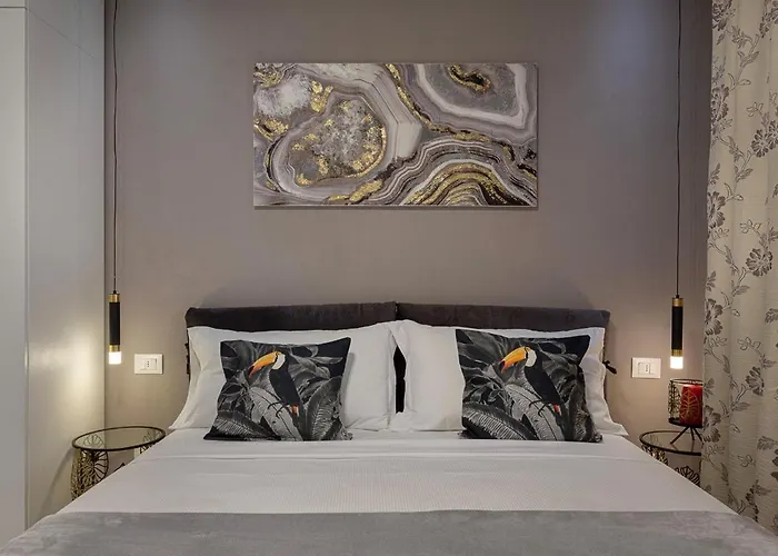 Emerald Suites
