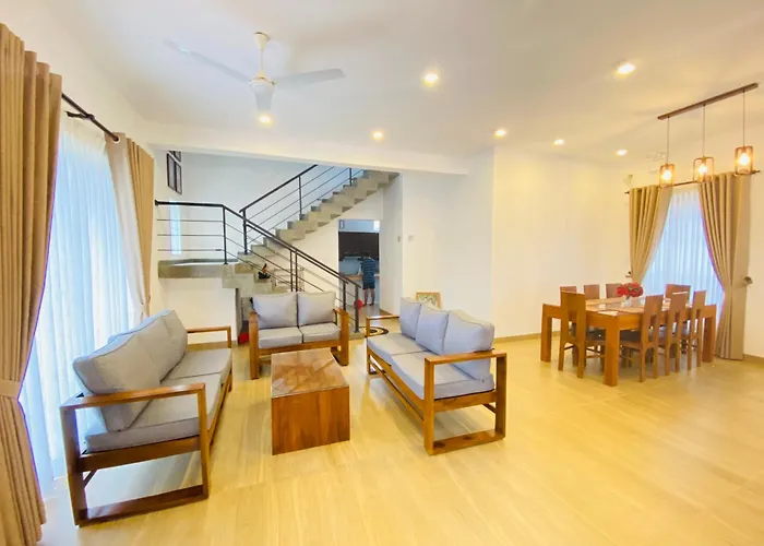 Srimadis Villa Near Airport - Negombo