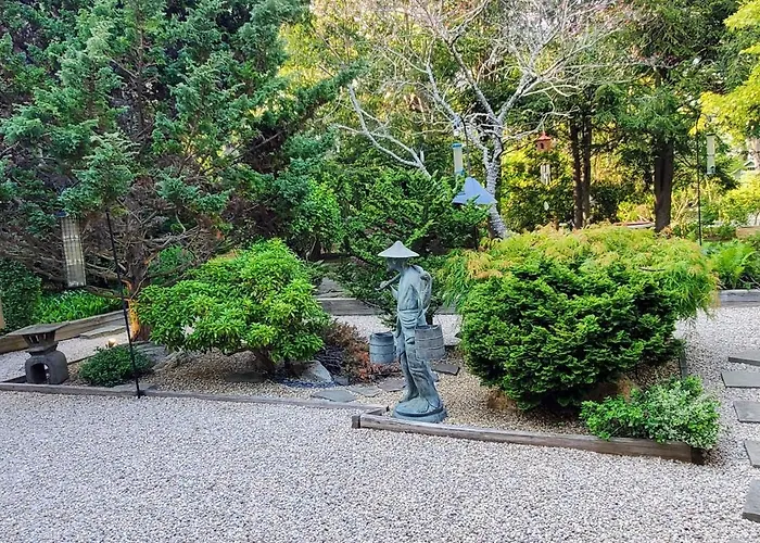 New Seabury Retreat. Butchart Gardens' Inspired