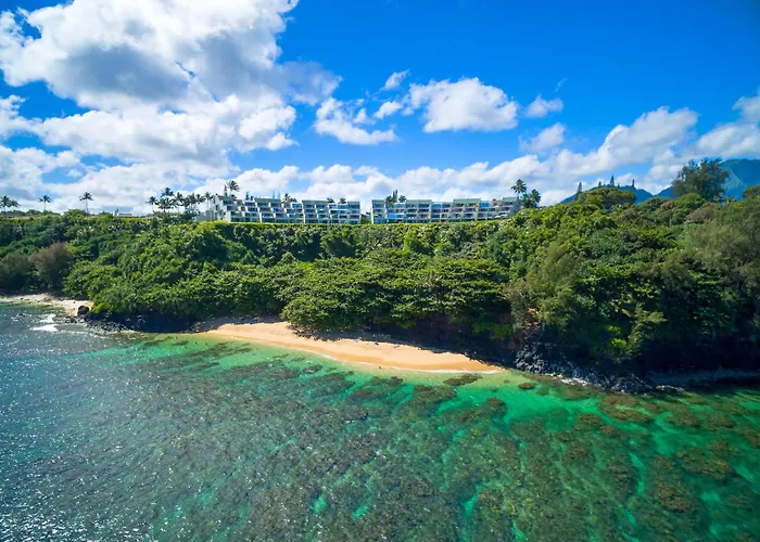 Puu Poa Ocean Bluff Condo, Incredible Views, Walk To Beaches, Pool & Tennis