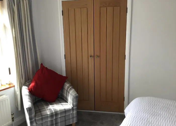 High Hedges Apartment B