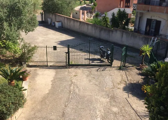 Casa Vacanze La Tuia