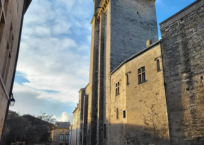 Uzes Place Aux Herbes Elegance Renaissance