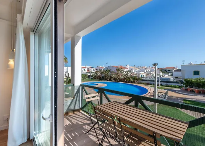 Sun Lovers Altura T1 Pool & Balcony