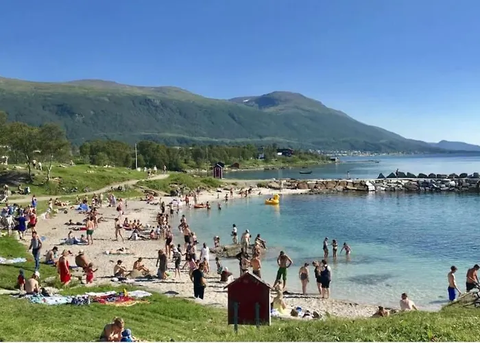 Stroken Villa Med Spektakulaer Utsikt