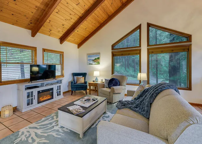 Ocean & Redwoods Views! Coastal Norcal Sanctuary
