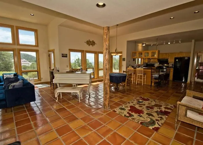Lovely Home In Crestone