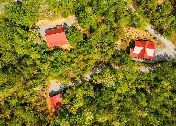 Honeymoon Getaway In Woods Near Noc And Smoky Mtn Rr