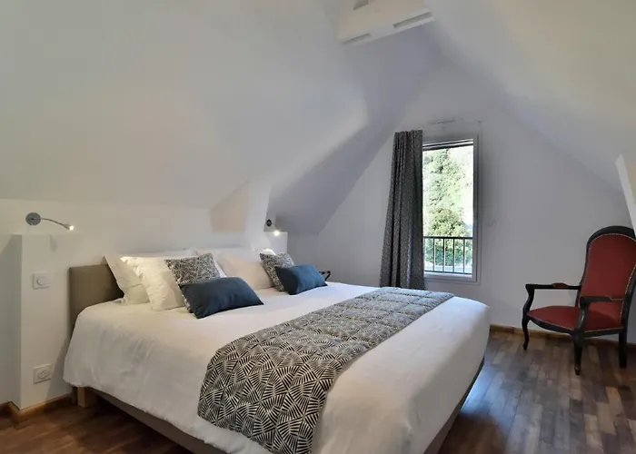 Lostra 2 - Appartement Avec Mezzanine, Front De Mer A Cancale Sur Le Port De La Houle