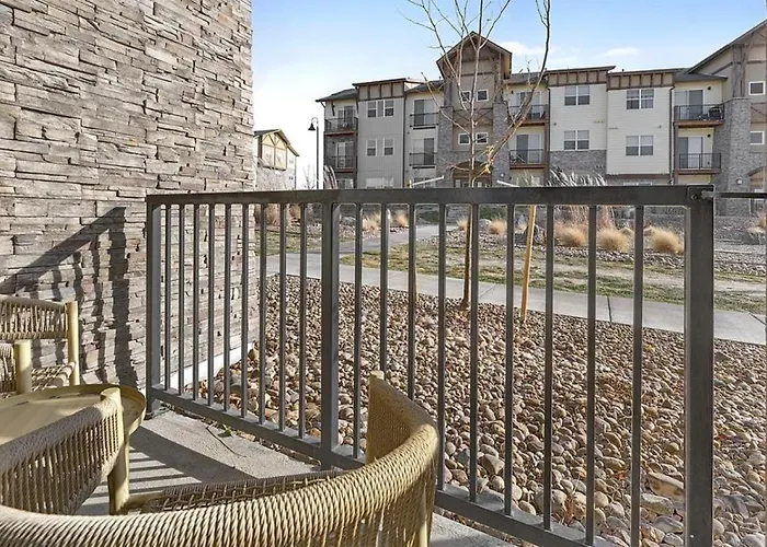 Landing Modern Apartment With Amazing Amenities
