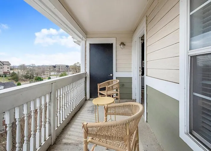 Landing Modern Apartment With Amazing Amenities