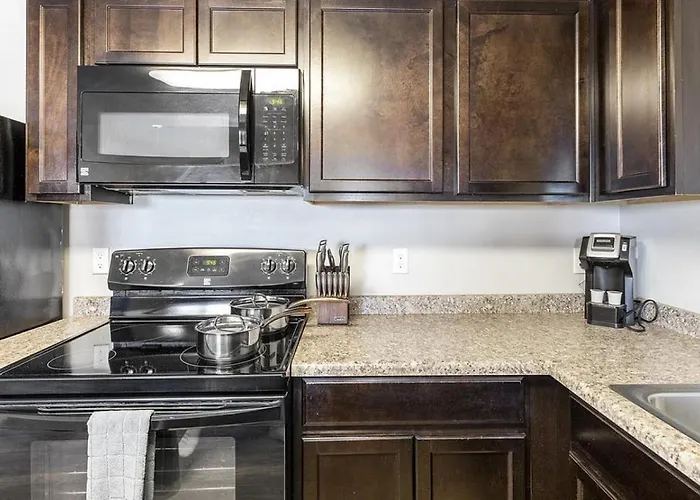 Landing Modern Apartment With Amazing Amenities