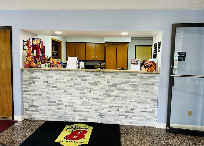 Super 8 By Wyndham Imlay City