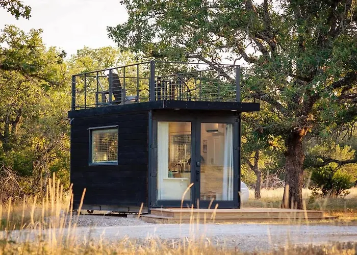 New! Luxury Shipping Container The Desert Escape