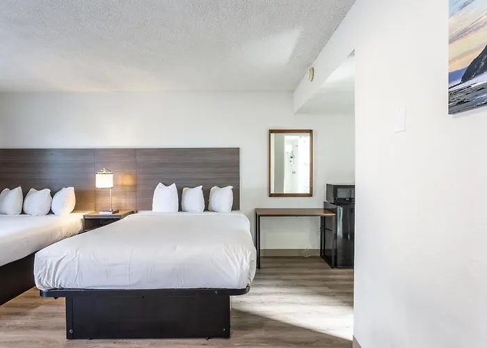 Coastal Breeze Inn